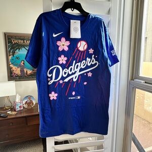 LA Dodgers MLB Tokyo Series T-shirt Men’s Small